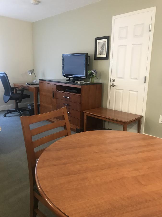 Crescent Suites Hotel Waltham Esterno foto
