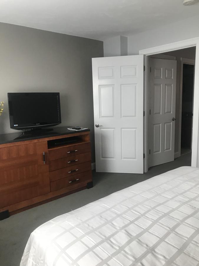 Crescent Suites Hotel Waltham Esterno foto