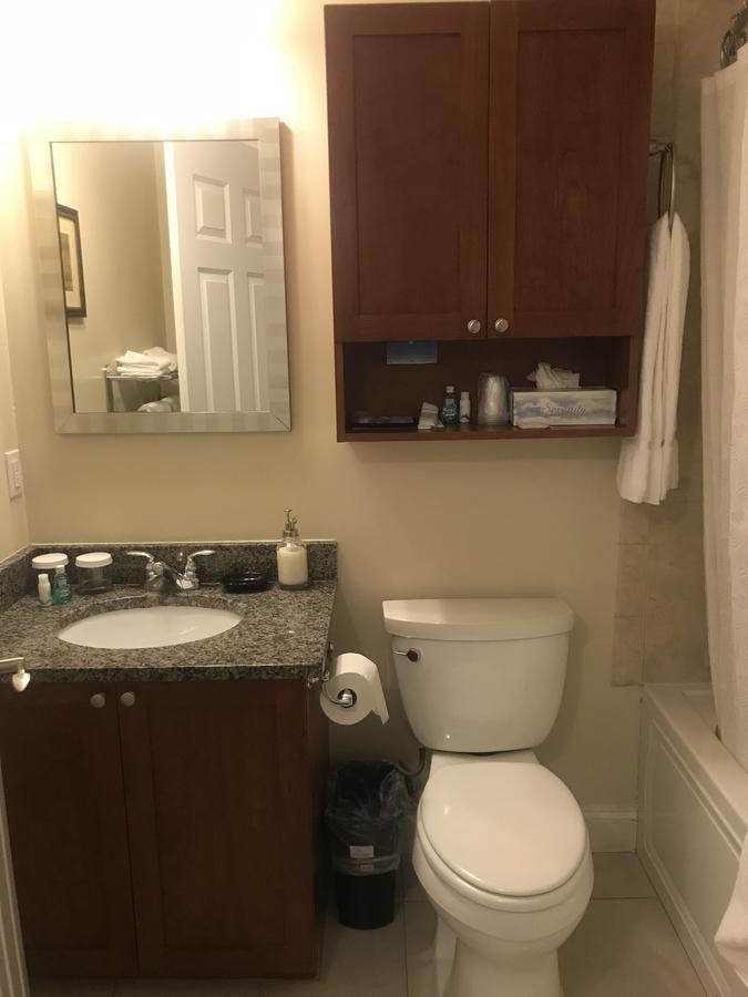 Crescent Suites Hotel Waltham Esterno foto