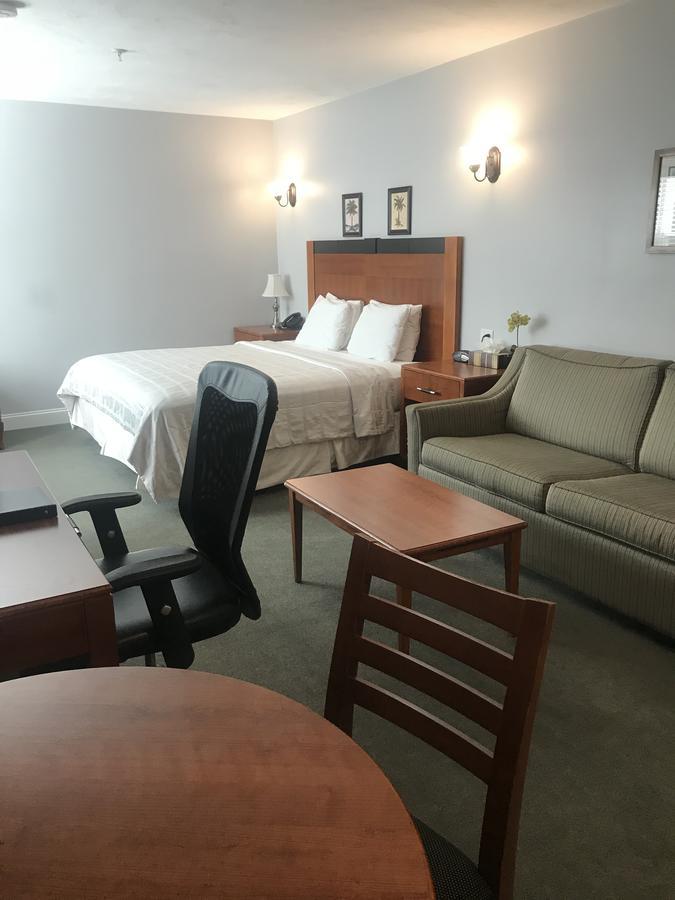 Crescent Suites Hotel Waltham Esterno foto