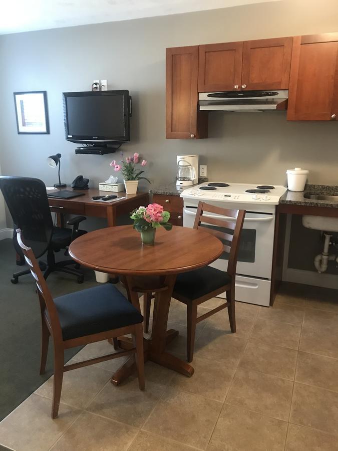 Crescent Suites Hotel Waltham Esterno foto