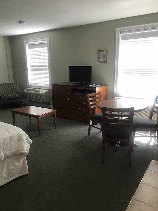 Crescent Suites Hotel Waltham Esterno foto