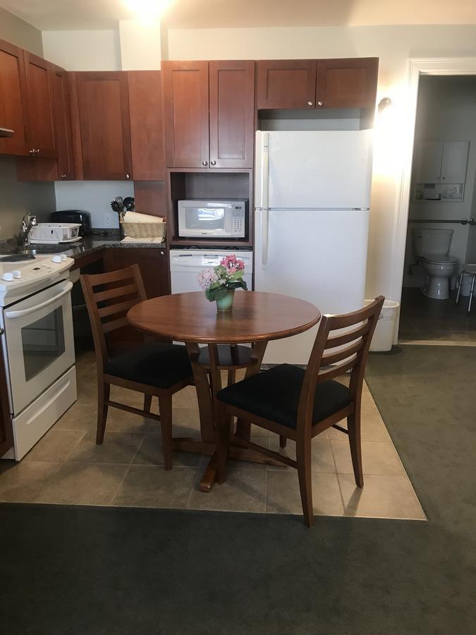 Crescent Suites Hotel Waltham Esterno foto